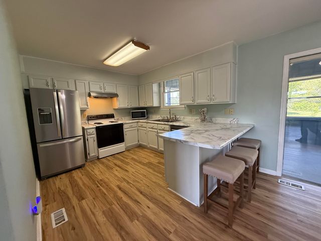 1717 Vandergriff Road, Signal Mountain, TN 37377