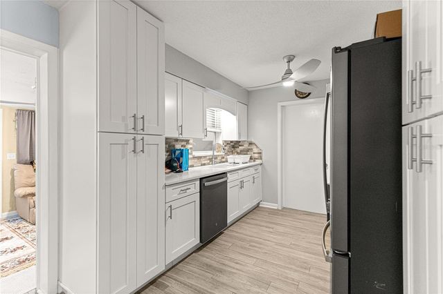 810 NE 44TH STREET, Ocala, FL 34479