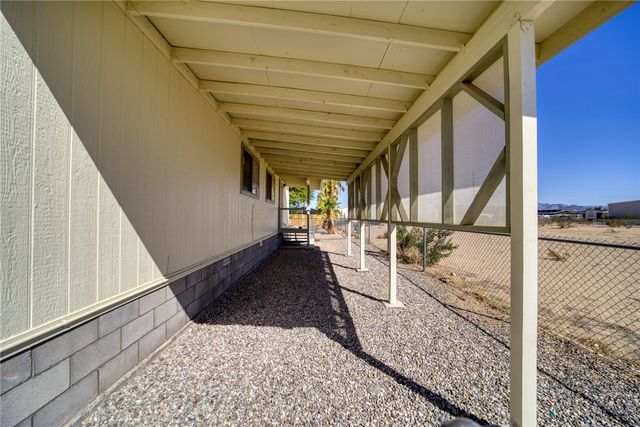 5419 E Coconino Drive, Topock, AZ 86436