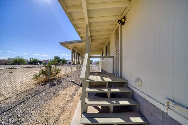 5419 E Coconino Drive, Topock, AZ 86436