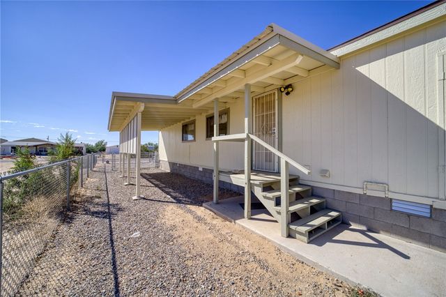 5419 E Coconino Drive, Topock, AZ 86436