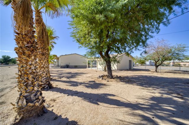 5419 E Coconino Drive, Topock, AZ 86436