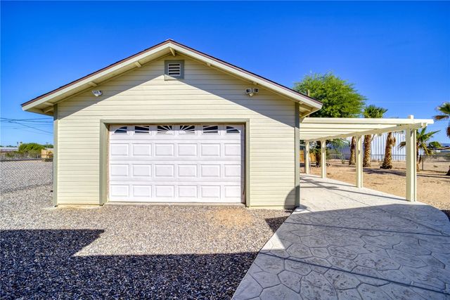 5419 E Coconino Drive, Topock, AZ 86436