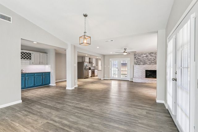 3235 Tres Logos Lane, Dallas, TX 75228