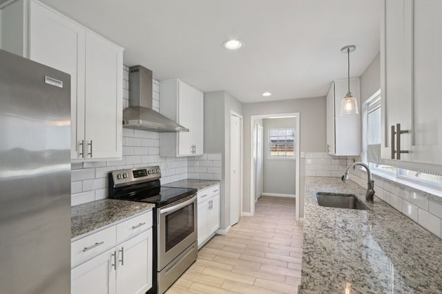 3235 Tres Logos Lane, Dallas, TX 75228