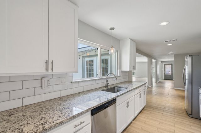 3235 Tres Logos Lane, Dallas, TX 75228