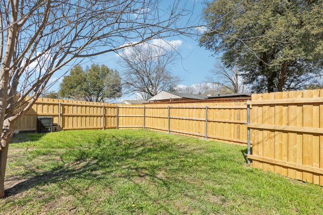 3235 Tres Logos Lane, Dallas, TX 75228