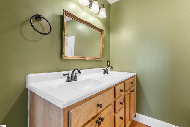 106 Ryan Street, Taylors, SC 29687