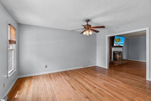 106 Ryan Street, Taylors, SC 29687