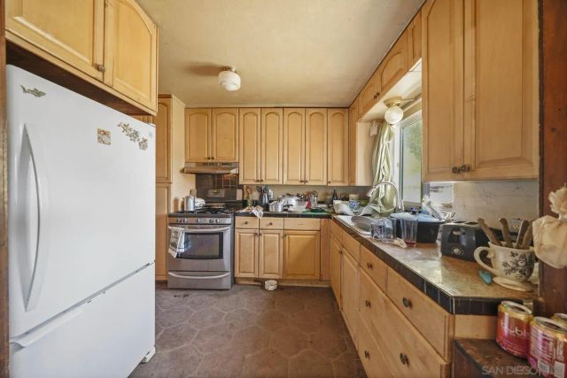 2020 Lake Morena Dr, Campo, CA 91906