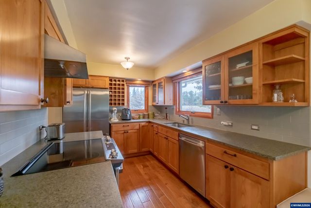 2866 Talbot Rd S, Jefferson, OR 97352