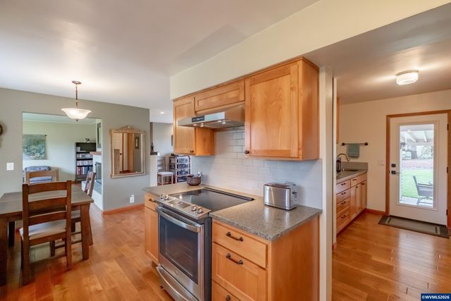 2866 Talbot Rd S, Jefferson, OR 97352