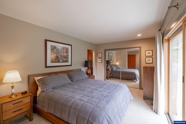 2866 Talbot Rd S, Jefferson, OR 97352