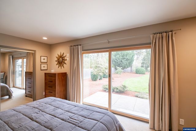 2866 Talbot Rd S, Jefferson, OR 97352