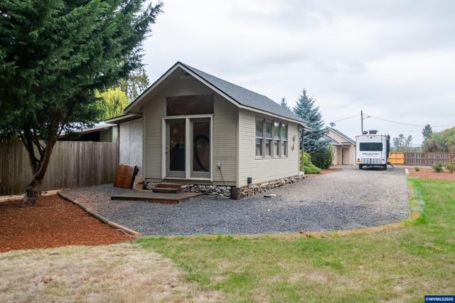 2866 Talbot Rd S, Jefferson, OR 97352