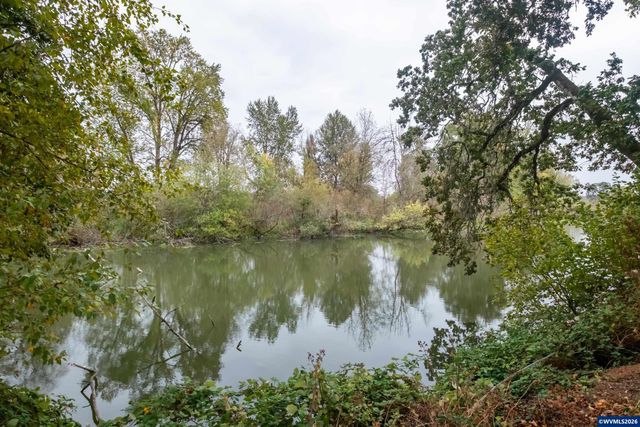 2866 Talbot Rd S, Jefferson, OR 97352