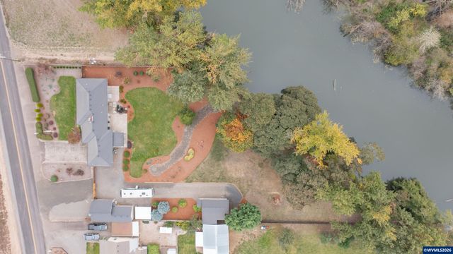 2866 Talbot Rd S, Jefferson, OR 97352