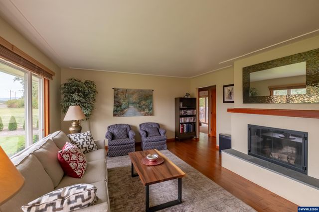 2866 Talbot Rd S, Jefferson, OR 97352