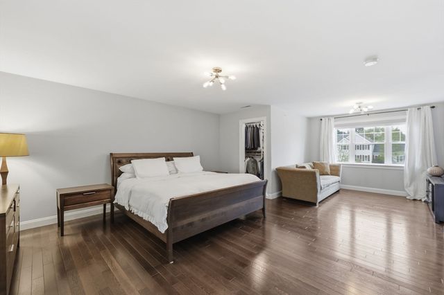 39 Summit Pointe Drive, Holliston, MA 01746