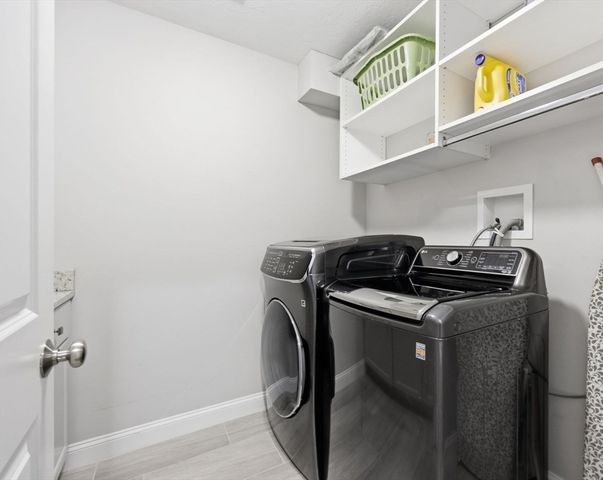 39 Summit Pointe Drive, Holliston, MA 01746