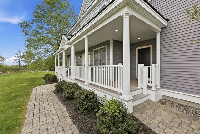 39 Summit Pointe Drive, Holliston, MA 01746