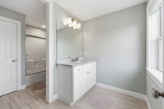 39 Summit Pointe Drive, Holliston, MA 01746