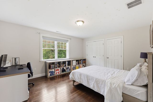 39 Summit Pointe Drive, Holliston, MA 01746