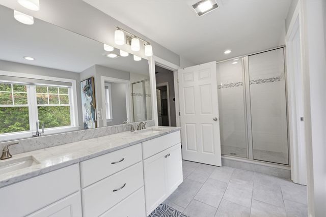 39 Summit Pointe Drive, Holliston, MA 01746