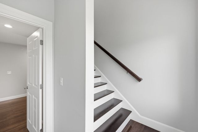 39 Summit Pointe Drive, Holliston, MA 01746