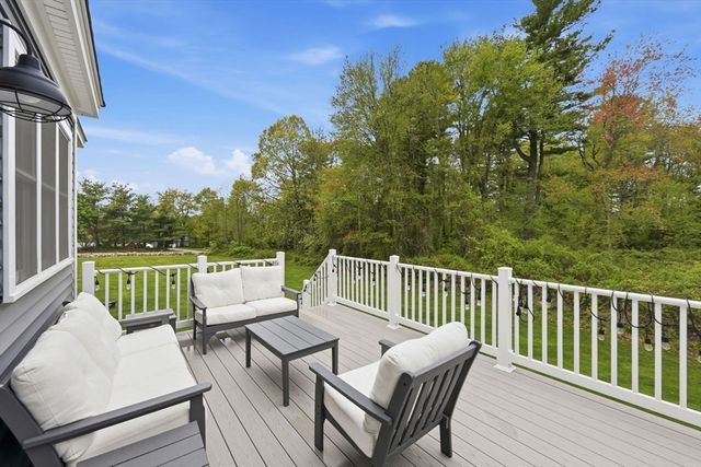 39 Summit Pointe Drive, Holliston, MA 01746