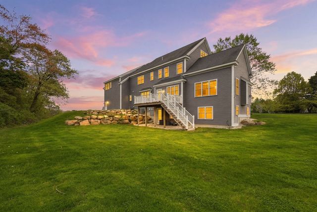39 Summit Pointe Drive, Holliston, MA 01746