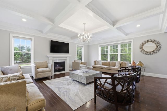 39 Summit Pointe Drive, Holliston, MA 01746