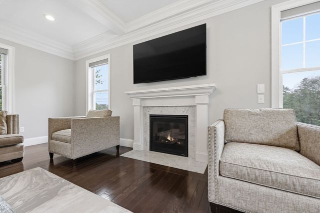 39 Summit Pointe Drive, Holliston, MA 01746