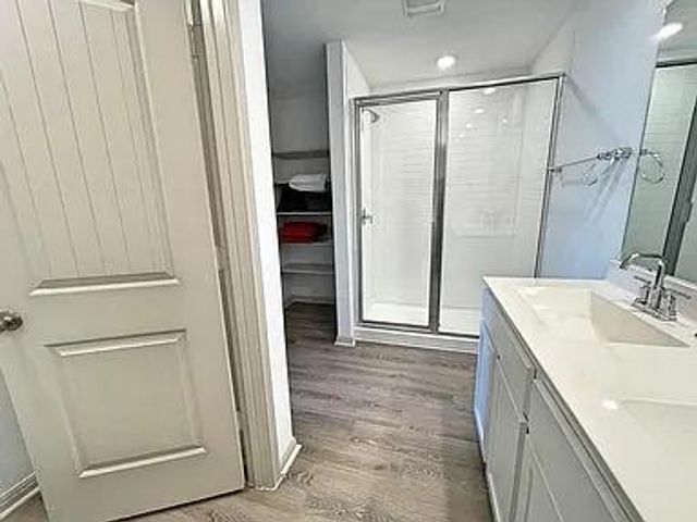 116 Sweetwater Creek LN, Hutto, TX 78634