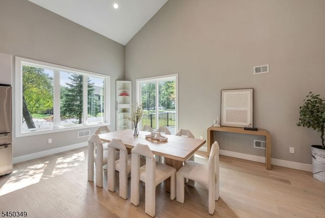 62 Asmus Rd, Closter Boro, NJ 07624