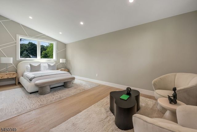 62 Asmus Rd, Closter Boro, NJ 07624