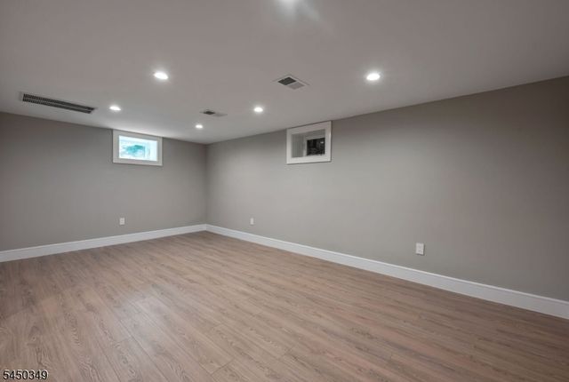 62 Asmus Rd, Closter Boro, NJ 07624