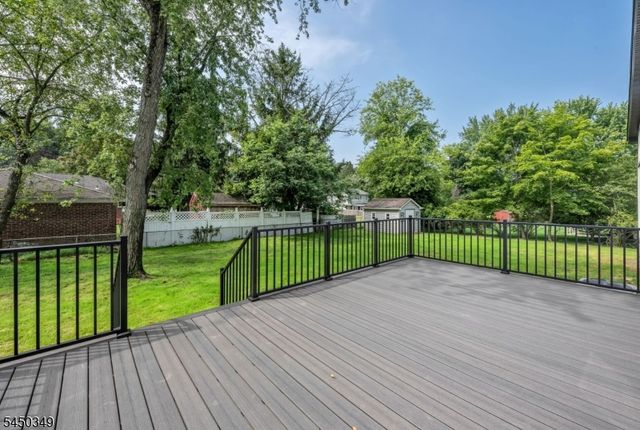 62 Asmus Rd, Closter Boro, NJ 07624