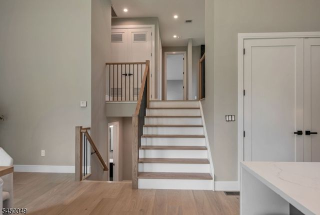 62 Asmus Rd, Closter Boro, NJ 07624