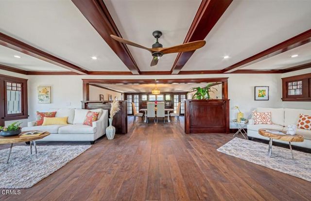 5357 S Victoria Avenue, Los Angeles, CA 90043