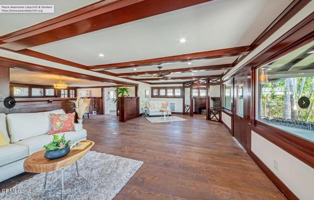 5357 S Victoria Avenue, Los Angeles, CA 90043