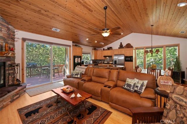 161 Grizzly, Lake Arrowhead, CA 92317