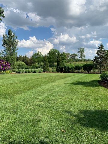 2340 Appleby Drive, Wheaton, IL 60189