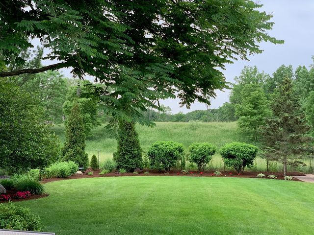 2340 Appleby Drive, Wheaton, IL 60189