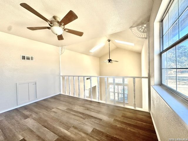 19524 S Benton, Lytle, TX 78052