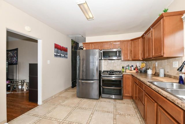 4709 19th AVENUE, Kenosha, WI 53140