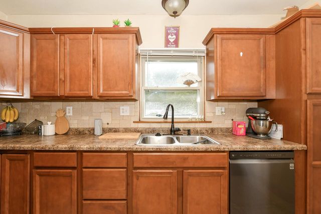 4709 19th AVENUE, Kenosha, WI 53140