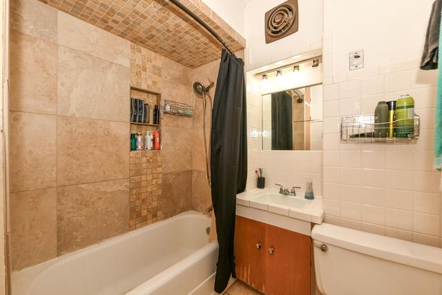4709 19th AVENUE, Kenosha, WI 53140