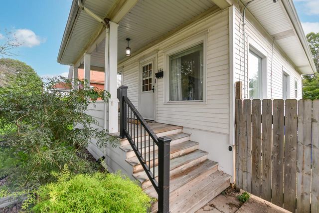 4709 19th AVENUE, Kenosha, WI 53140