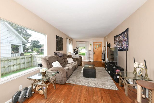 4709 19th AVENUE, Kenosha, WI 53140